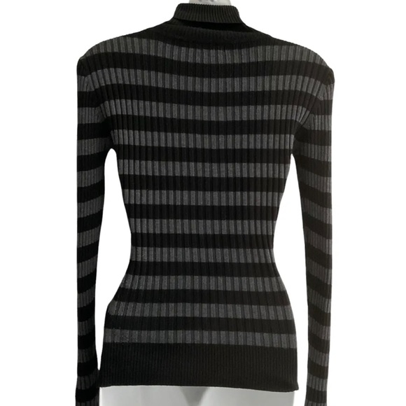 Majora | Striped Sweater - Picture 6 of 7